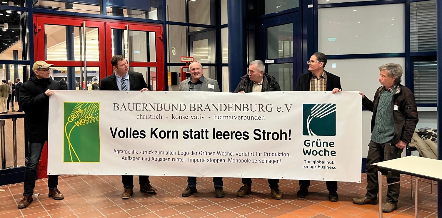 Reinhard Jung, Lutz Wercham, Jens Gerloff, Steffen Jennerjahn, Maik Behrend, Frank Michelchen (v.l.n.r.)